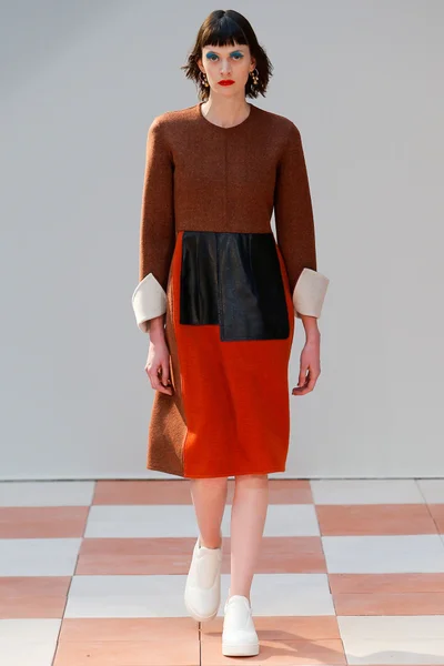 Look 9
